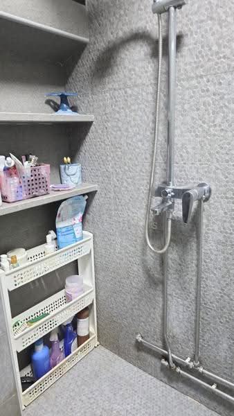25 Chai Chee Road, 25 Chai Chee Road, Bedok / Upper East Coast, Room Rental, 210 sqft, HDB Flat For Rent, by Nani Khamis, 500280797 - Bathroom - PropertyGuru.com.sg