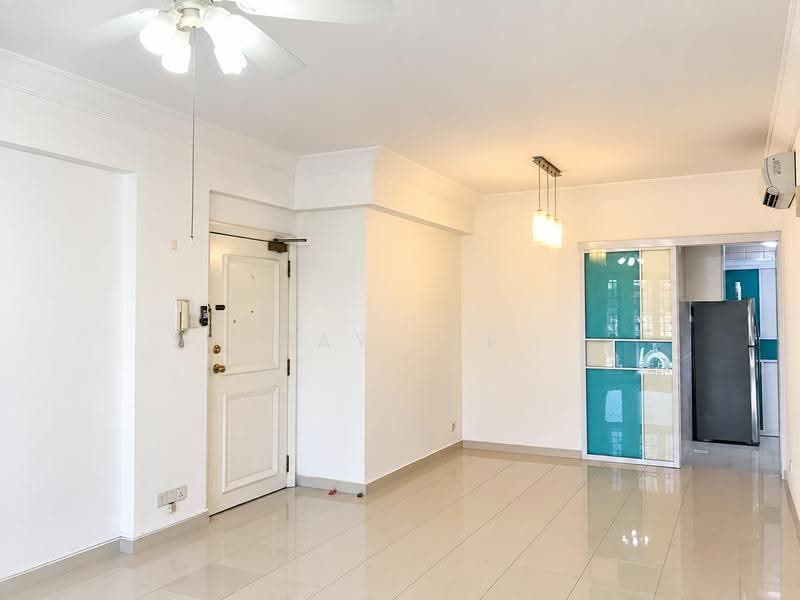 Parkview Apartments, 1 Bukit Batok Street 25, Dairy Farm / Bukit Panjang / Choa Chu Kang, 3 Bedrooms, 1,119 sqft, Apartment For Sale, by May Lee, 500280800 - Living Room - PropertyGuru.com.sg