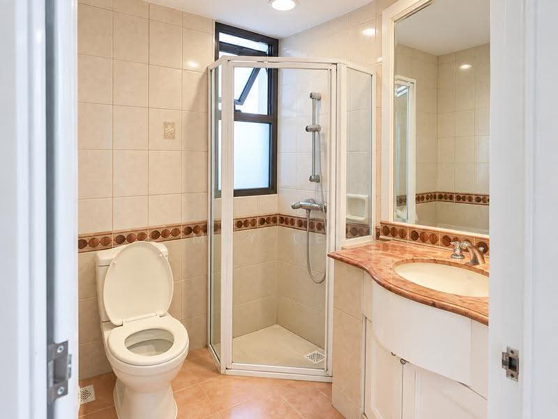 Parkview Apartments, 1 Bukit Batok Street 25, Dairy Farm / Bukit Panjang / Choa Chu Kang, 3 Bedrooms, 1,119 sqft, Apartment For Sale, by May Lee, 500280800 - Bathroom - PropertyGuru.com.sg