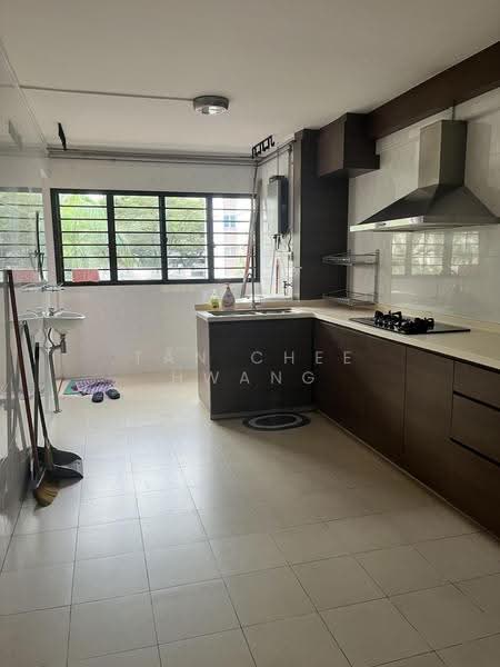504 Ang Mo Kio Avenue 8, 504 Ang Mo Kio Avenue 8, Ang Mo Kio / Bishan / Thomson, Room Rental, 150 sqft, HDB Flat For Rent, by Tan Chee Hwang, 500280809 - Kitchen - PropertyGuru.com.sg