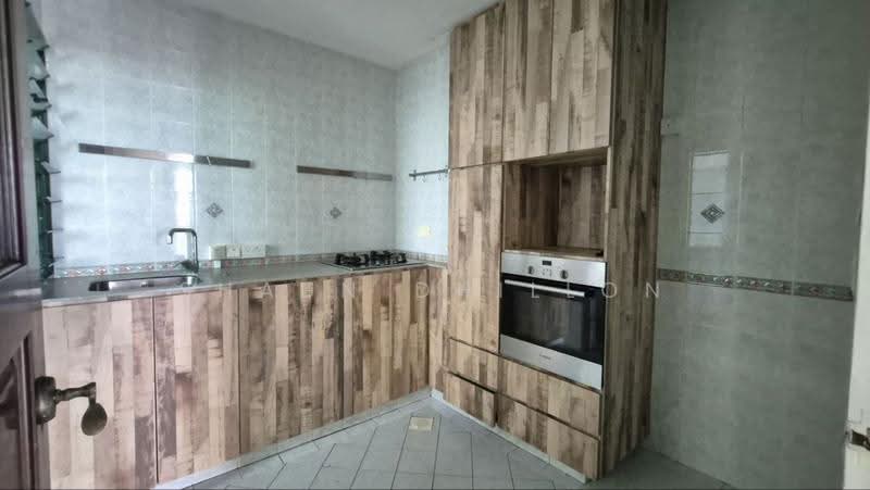 Hillview Green, 63 Hume Avenue, Clementi Park / Upper Bukit Timah, 2 Bedrooms, 980 sqft, Condominium For Rent, by Shaun Dhillon, 500280816 - Kitchen - PropertyGuru.com.sg