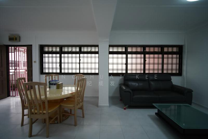 484D Choa Chu Kang Avenue 5, 484D Choa Chu Kang Avenue 5, Dairy Farm / Bukit Panjang / Choa Chu Kang, 3 Bedrooms, 1,087 sqft, HDB Flat For Sale, by Seng Huat Kee 纪成发, 500280817 - Living Room - PropertyGuru.com.sg