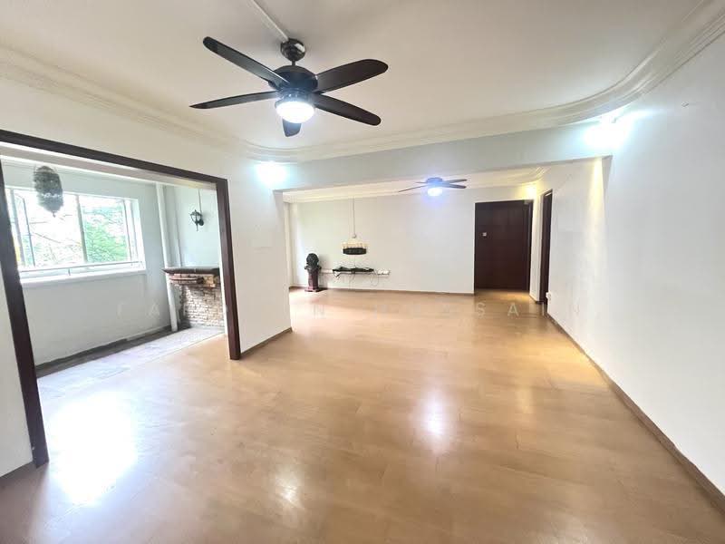 977 Jurong West Street 93, 977 Jurong West Street 93, Boon Lay / Jurong / Tuas, 3 Bedrooms, 1,302 sqft, HDB Flat For Sale, by Fardeen Hussain, 500280825 - Living Room - PropertyGuru.com.sg
