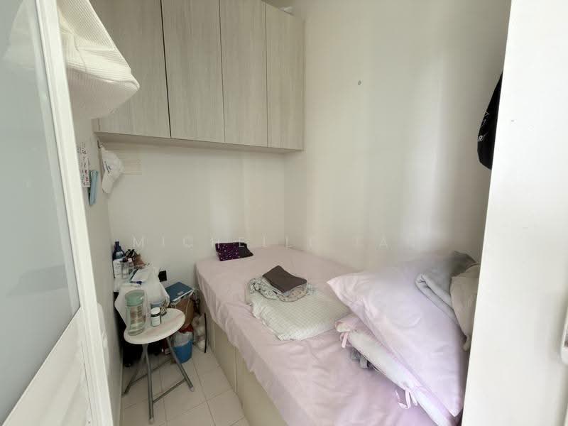 Cairnhill Residences, 33 Cairnhill Circle, Orchard / River Valley, 3 Bedrooms, 1,173 sqft, Apartment For Sale, by Michelle Tan, 500280831 - Helper's room - PropertyGuru.com.sg