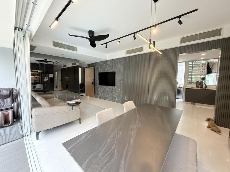 Cairnhill Residences, 33 Cairnhill Circle, Orchard / River Valley, 3 Bedrooms, 1,173 sqft, Apartment For Sale, by Michelle Tan, 500280831 - Living Room - PropertyGuru.com.sg