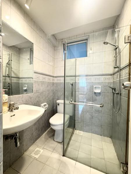La Crystal, 160 Killiney Road, Orchard / River Valley, 3 Bedrooms, 958 sqft, Condominium For Sale, by Sylvia Tan Z M, 500280832 - Bathroom - PropertyGuru.com.sg