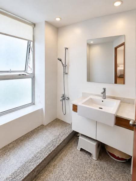 La Casa, 64 Woodlands Drive 16, Admiralty / Woodlands, 2 Bedrooms, 904 sqft, Condominium For Sale, by Heinrich Tan (陈少洪), 500280835 - Bathroom - PropertyGuru.com.sg