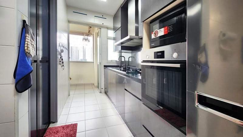 410B Fernvale Road, 410B Fernvale Road, Seletar / Yio Chu Kang, 3 Bedrooms, 1,022 sqft, HDB Flat For Sale, by Angela Lee, 500280836 - Kitchen - PropertyGuru.com.sg