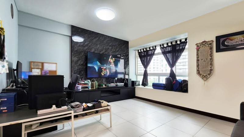 410B Fernvale Road, 410B Fernvale Road, Seletar / Yio Chu Kang, 3 Bedrooms, 1,022 sqft, HDB Flat For Sale, by Angela Lee, 500280836 - Living Room - PropertyGuru.com.sg