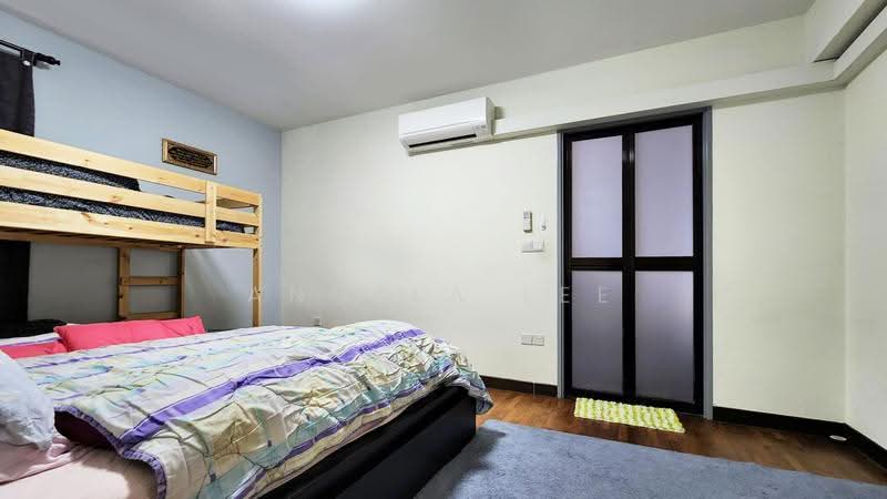 410B Fernvale Road, 410B Fernvale Road, Seletar / Yio Chu Kang, 3 Bedrooms, 1,022 sqft, HDB Flat For Sale, by Angela Lee, 500280836 - Master Bedroom - PropertyGuru.com.sg