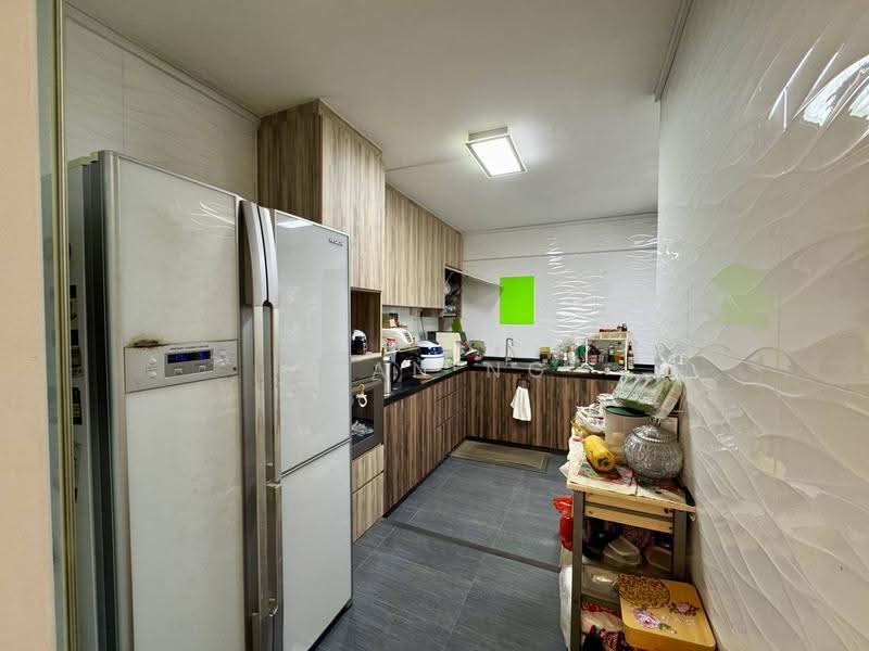 122 Bukit Batok Central, 122 Bukit Batok Central, Dairy Farm / Bukit Panjang / Choa Chu Kang, 4 Bedrooms, 1,593 sqft, HDB Flat For Sale, by Sean NG, 500280841 - Kitchen - PropertyGuru.com.sg