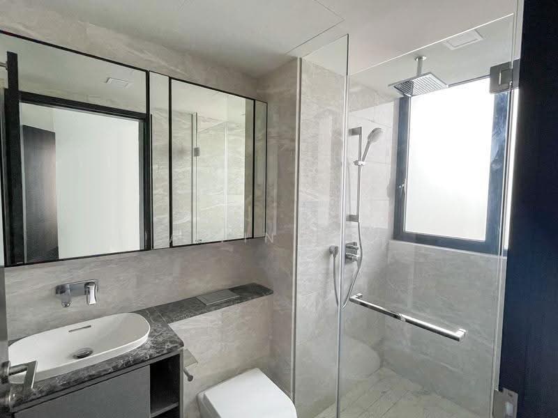 120 Grange, 120 Grange Road, Tanglin / Holland / Bukit Timah, 2 Bedrooms, 678 sqft, Condominium For Sale, by Alvin Tay, 500280843 - Bathroom - PropertyGuru.com.sg