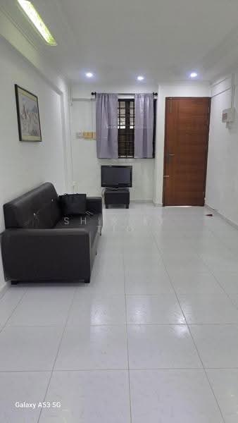 102 Jurong East Street 13, 102 Jurong East Street 13, Boon Lay / Jurong / Tuas, 2 Bedrooms, 732 sqft, HDB Flat For Rent, by Shirley Tio, 500280844 - Living Room - PropertyGuru.com.sg