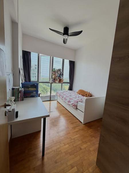 Seastrand, 5 Pasir Ris Link, Pasir Ris / Tampines, 3 Bedrooms, 1,109 sqft, Condominium For Sale, by Joey Neo, 500280845 - Bedroom - PropertyGuru.com.sg