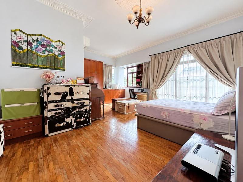 โ
๐๐ฎ๐ป๐ฑ๐ฒ๐ฑ ๐๐
๐ฐ๐ฒ๐น๐น๐ฒ๐ป๐ฐ๐ฒโ
Attractive Price! Kembangan Freehold Detached! MRT Station, Lorong Marzuki | Lorong Melayu | Lorong Mydin, Eunos / Geylang / Paya Lebar, 6 Bedrooms, 4,800 sqft, Detached House For Sale, by Andy Cheng, 500280854 - Bedroom - PropertyGuru.com.sg