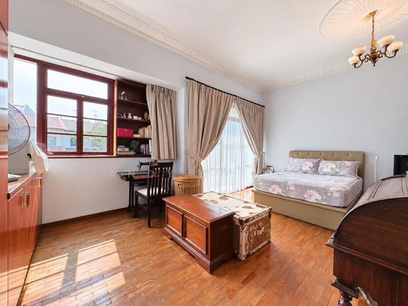 โ
๐๐ฎ๐ป๐ฑ๐ฒ๐ฑ ๐๐
๐ฐ๐ฒ๐น๐น๐ฒ๐ป๐ฐ๐ฒโ
Attractive Price! Kembangan Freehold Detached! MRT Station, Lorong Marzuki | Lorong Melayu | Lorong Mydin, Eunos / Geylang / Paya Lebar, 6 Bedrooms, 4,800 sqft, Detached House For Sale, by Andy Cheng, 500280854 - Bedroom - PropertyGuru.com.sg