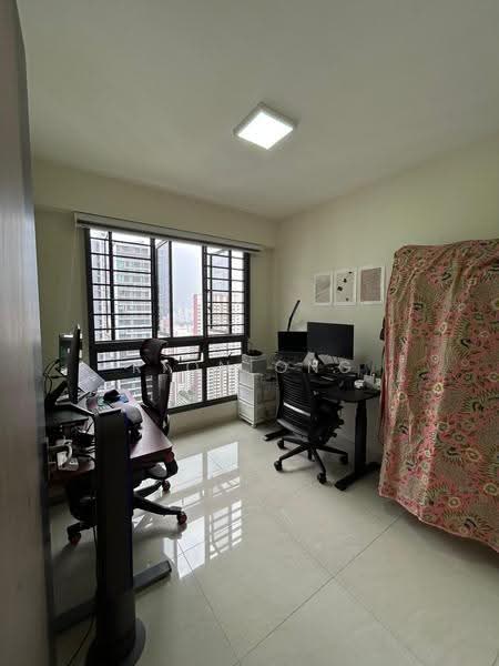 94 Dawson Road, 94 Dawson Road, Alexandra / Commonwealth, 2 Bedrooms, 678 sqft, HDB Flat For Sale, by Rion Ong, 500280870 - Common Bedroom - PropertyGuru.com.sg