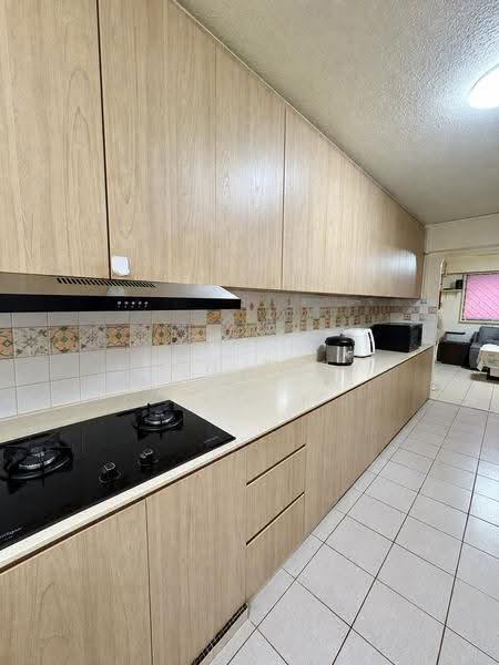 868 Yishun Street 81, 868 Yishun Street 81, Sembawang / Yishun, 3 Bedrooms, 904 sqft, HDB Flat For Sale, by Leon Chea, 500280875 - Kitchen - PropertyGuru.com.sg