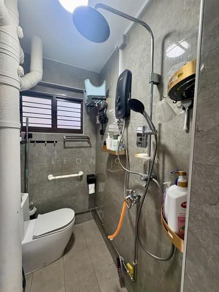 868 Yishun Street 81, 868 Yishun Street 81, Sembawang / Yishun, 3 Bedrooms, 904 sqft, HDB Flat For Sale, by Leon Chea, 500280875 - Bathroom - PropertyGuru.com.sg