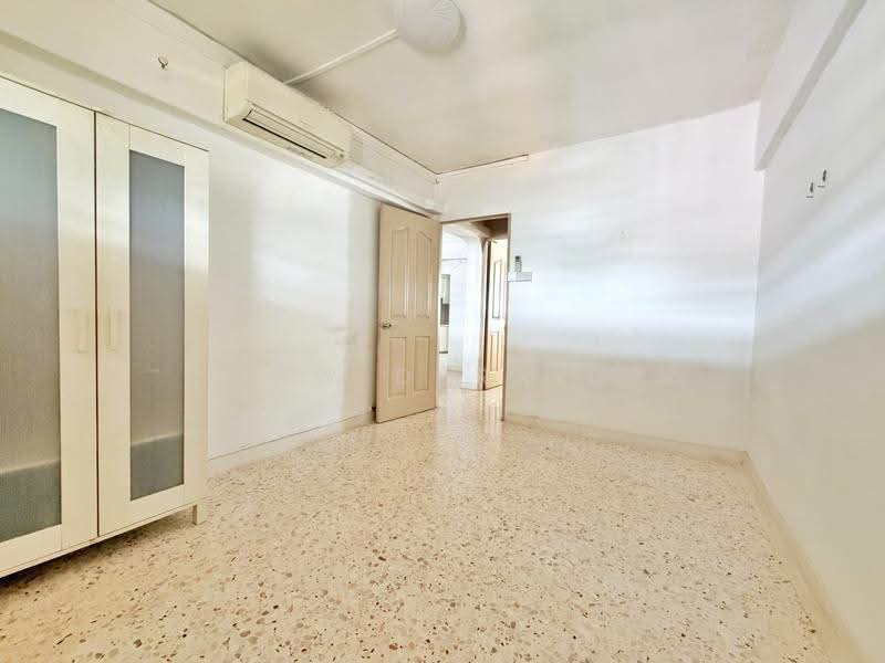 637 Ang Mo Kio Avenue 6, 637 Ang Mo Kio Avenue 6, Ang Mo Kio / Bishan / Thomson, 3 Bedrooms, 990 sqft, HDB Flat For Sale, by Liew Derrick, 500280878 - PropertyGuru.com.sg