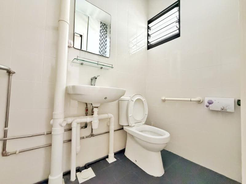 637 Ang Mo Kio Avenue 6, 637 Ang Mo Kio Avenue 6, Ang Mo Kio / Bishan / Thomson, 3 Bedrooms, 990 sqft, HDB Flat For Sale, by Liew Derrick, 500280878 - PropertyGuru.com.sg