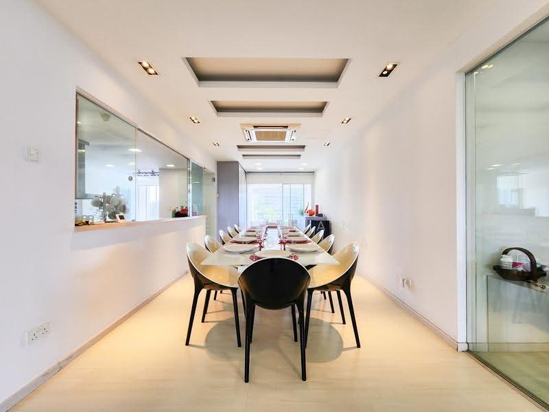 Peach Garden, 1 Peach Garden, East Coast / Marine Parade, 4 Bedrooms, 2,766 sqft, Apartment For Sale, by Bell Tan (Annabella), 500280889 - Dining Room - PropertyGuru.com.sg