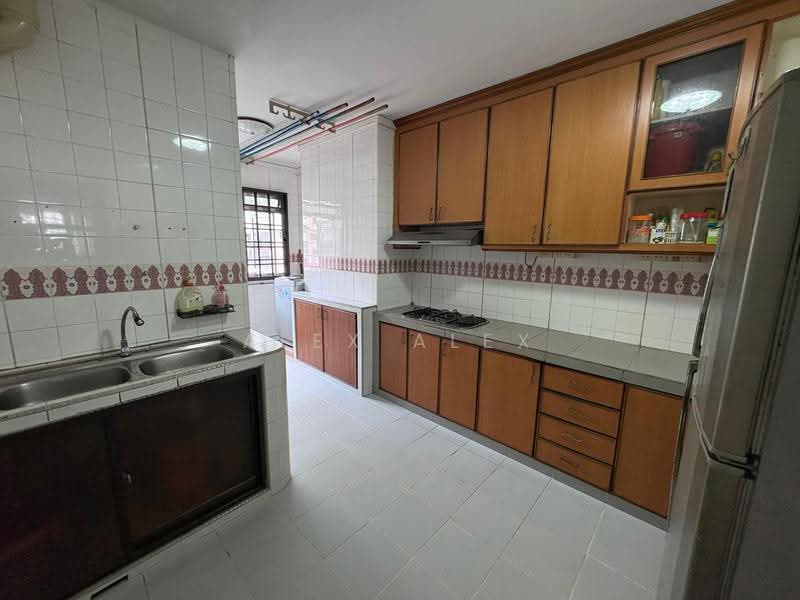 406 Choa Chu Kang Avenue 3, 406 Choa Chu Kang Avenue 3, Dairy Farm / Bukit Panjang / Choa Chu Kang, 3 Bedrooms, 1,119 sqft, HDB Flat For Sale, by Alex Alex, 500280894 - Kitchen - PropertyGuru.com.sg