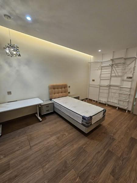 Charlton Park, Jalan Geneng, Hougang / Punggol / Sengkang, Room Rental, 250 sqft, Terraced House For Rent, by Steve Voon, 500280896 - Bedroom - PropertyGuru.com.sg
