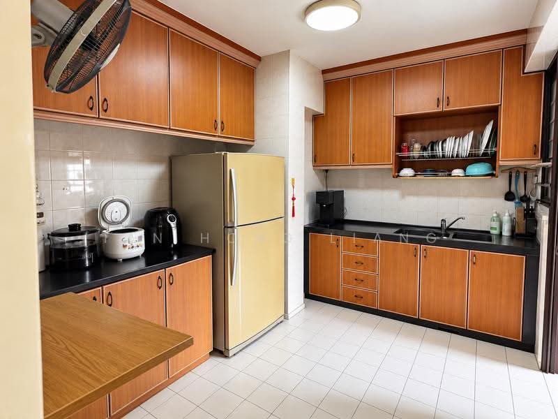693 Jurong West Central 1, 693 Jurong West Central 1, Boon Lay / Jurong / Tuas, 3 Bedrooms, 1,098 sqft, HDB Flat For Sale, by Tan Hong Liang, 500280912 - Kitchen - PropertyGuru.com.sg