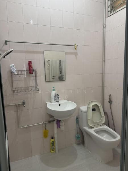 Toh Tuck Terrace, Singapore 596642, Clementi Park / Upper Bukit Timah, 5 Bedrooms, 1,964 sqft, Terraced House For Sale, by Catherine Ng, 500280917 - PropertyGuru.com.sg