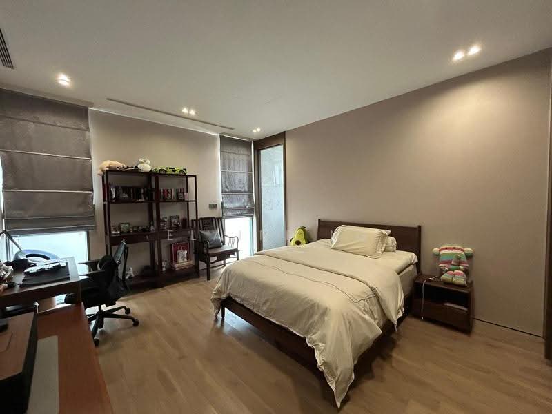 BRAND NEW SEMI-D | 1KM HENRY PARK | WIDE FRONTAGE, Greenleaf Rise Mount Sinai Grove Istimewa Maryland Holland Kebaya Jelita Tenang Moonbeam Ming Teck Sixth Haji Alias Namly Coronation Lim Tai See Allamanda Ampang Siantan Cypress Fir Maple Cherry Watten Trevose Tanglin Holland Bukit Timah Henry Park, Tanglin / Holland / Bukit Timah, 6 Bedrooms, 6,926 sqft, Semi-Detached House For Sale, by ELAINE NG, 500280925 - Bedroom - PropertyGuru.com.sg