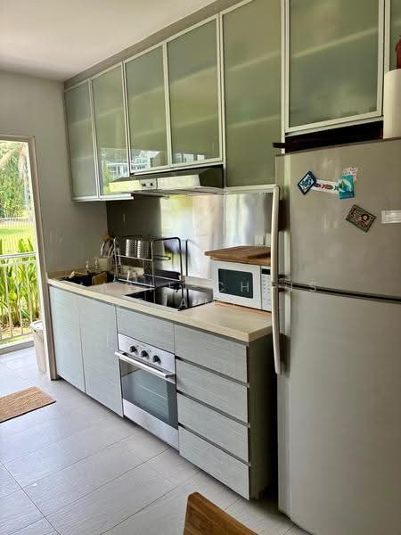 Lewis Lodge, 41A Lewis Road, Tanglin / Holland / Bukit Timah, 3 Bedrooms, 1,657 sqft, Apartment For Rent, by Marie-Christine Amestoy, 500280932 - Kitchen - PropertyGuru.com.sg