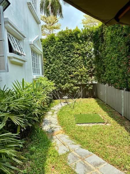 Lewis Lodge, 41A Lewis Road, Tanglin / Holland / Bukit Timah, 3 Bedrooms, 1,657 sqft, Apartment For Rent, by Marie-Christine Amestoy, 500280932 - Exterior - PropertyGuru.com.sg