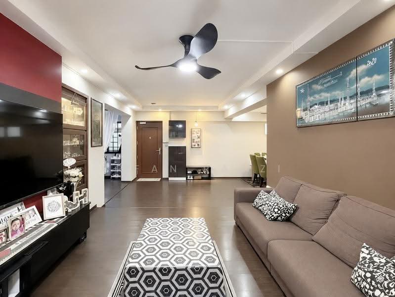 550 Choa Chu Kang Street 52, 550 Choa Chu Kang Street 52, Dairy Farm / Bukit Panjang / Choa Chu Kang, 3 Bedrooms, 1,302 sqft, HDB Flat For Sale, by Irfan Ramzi, 500280933 - Living Room - PropertyGuru.com.sg