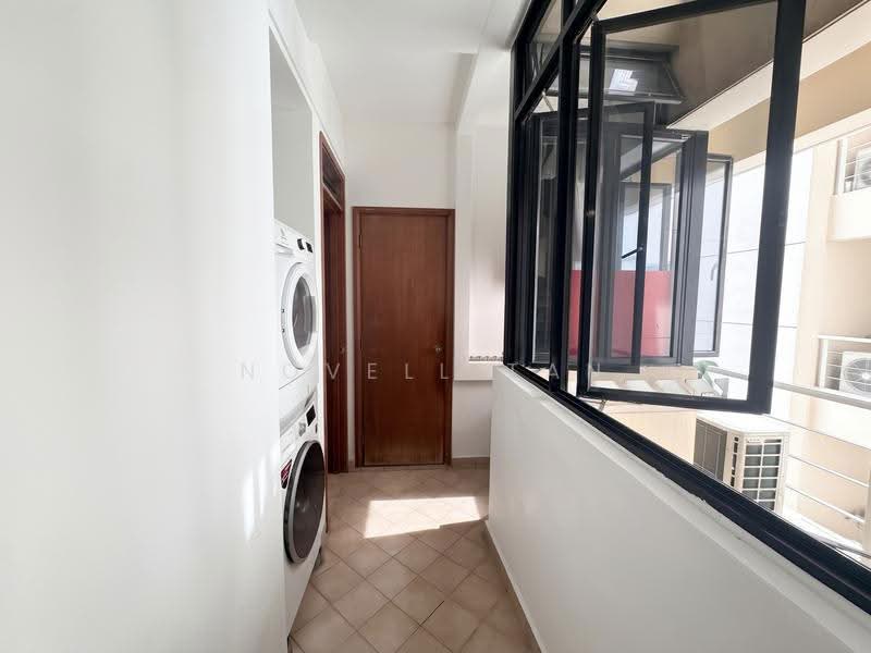 Pinevale, 2 Tampines Street 73, Pasir Ris / Tampines, 3 Bedrooms, 1,292 sqft, Condominium For Sale, by Novell Tan, 500280935 - Corridor - PropertyGuru.com.sg