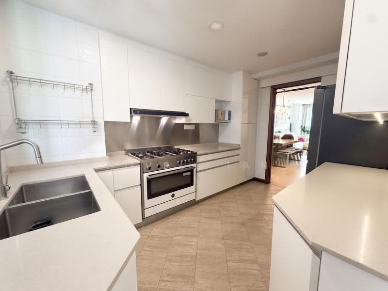 Pinevale, 2 Tampines Street 73, Pasir Ris / Tampines, 3 Bedrooms, 1,292 sqft, Condominium For Sale, by Novell Tan, 500280935 - Kitchen - PropertyGuru.com.sg