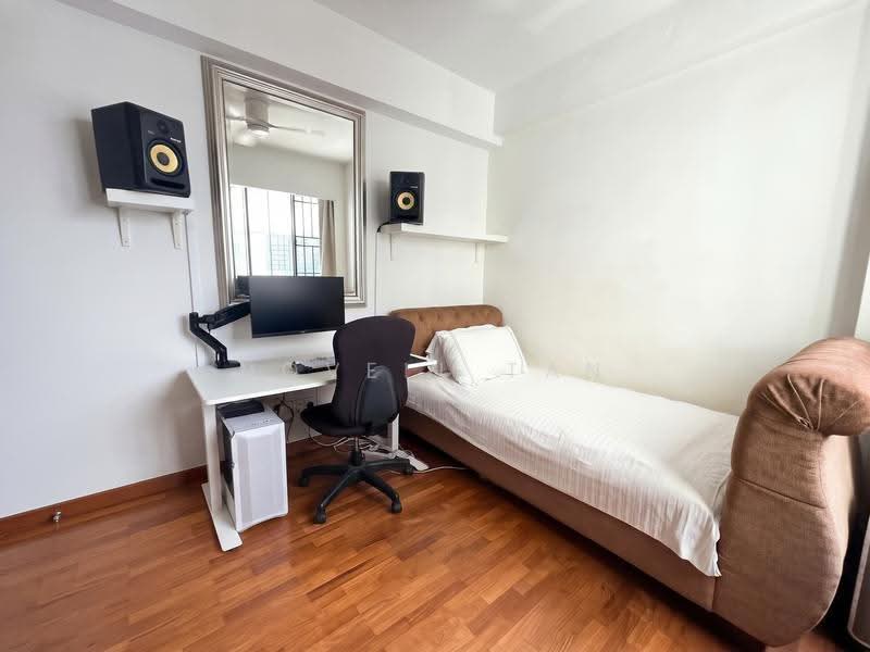 Pinevale, 2 Tampines Street 73, Pasir Ris / Tampines, 3 Bedrooms, 1,292 sqft, Condominium For Sale, by Novell Tan, 500280935 - Bedroom - PropertyGuru.com.sg