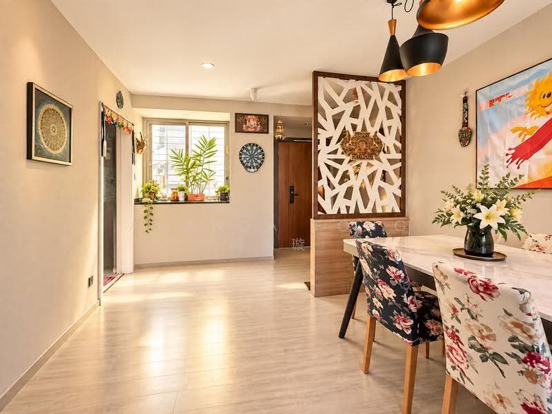 Rare 4-Bedroom Penthouse for Sale in D19, Hougang / Punggol / Sengkang, 4 Bedrooms, 1,950 sqft, Condominium For Sale, by Amanda Fong 冯佩璇, 500280946 - Dining Room - PropertyGuru.com.sg