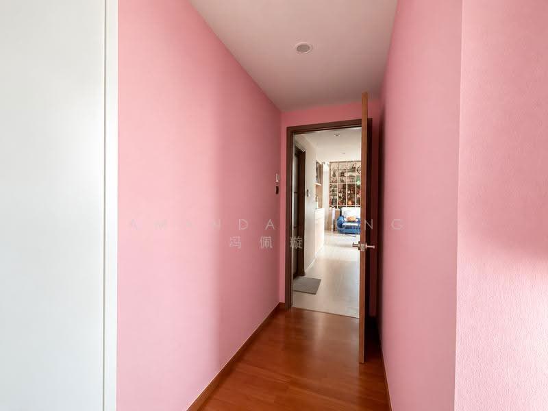 Rare 4-Bedroom Penthouse for Sale in D19, Hougang / Punggol / Sengkang, 4 Bedrooms, 1,950 sqft, Condominium For Sale, by Amanda Fong 冯佩璇, 500280946 - Corridor - PropertyGuru.com.sg