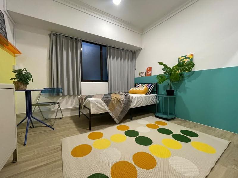 Textile Centre, 200 Jalan Sultan, Beach Road / Bugis / Rochor, 2 Bedrooms, 883 sqft, Apartment For Sale, by Justus Aw, 500280952 - Bedroom P2 - PropertyGuru.com.sg