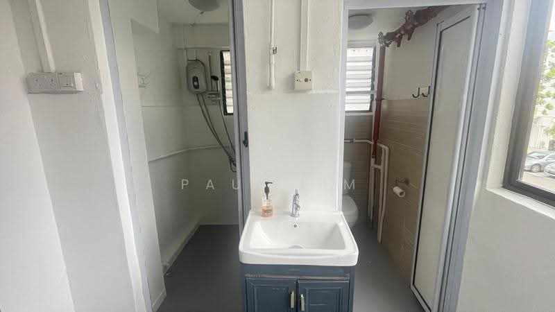 Toa Payoh HDB Shophouse, Balestier / Toa Payoh, 700 sqft, Shop / Shophouse For Rent, by Paul Lim, 500280971 - Bathroom - CommercialGuru.com.sg