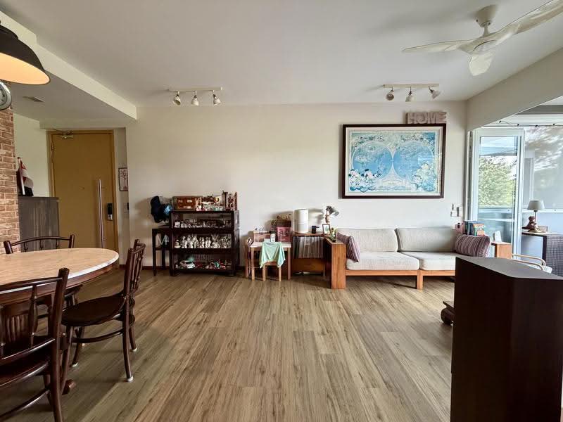 Waterview, 79 Tampines Avenue 1, Pasir Ris / Tampines, 4 Bedrooms, 1,700 sqft, Condominium For Sale, by May Lee MH, 500281012 - Living Room - PropertyGuru.com.sg