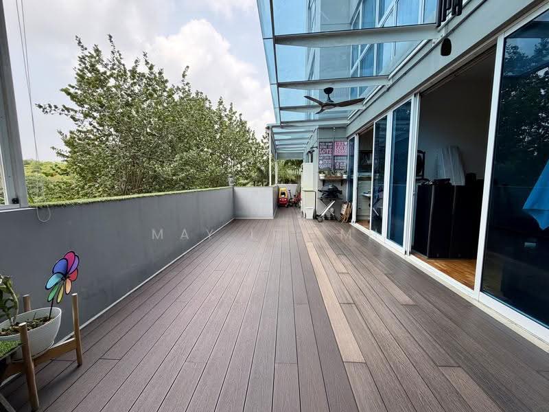 Waterview, 79 Tampines Avenue 1, Pasir Ris / Tampines, 4 Bedrooms, 1,700 sqft, Condominium For Sale, by May Lee MH, 500281012 - Balcony - PropertyGuru.com.sg