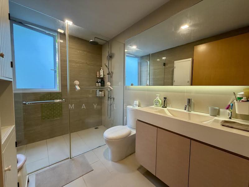 Waterview, 79 Tampines Avenue 1, Pasir Ris / Tampines, 4 Bedrooms, 1,700 sqft, Condominium For Sale, by May Lee MH, 500281012 - Bathroom - PropertyGuru.com.sg