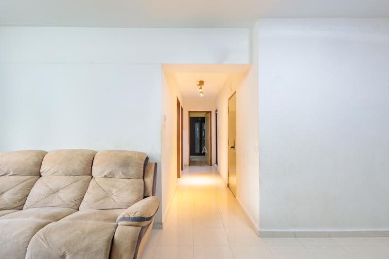 309C Anchorvale Road, 309C Anchorvale Road, Hougang / Punggol / Sengkang, 3 Bedrooms, 1,194 sqft, HDB Flat For Sale, by Gracia Ow, 500281032 - Corridor - PropertyGuru.com.sg