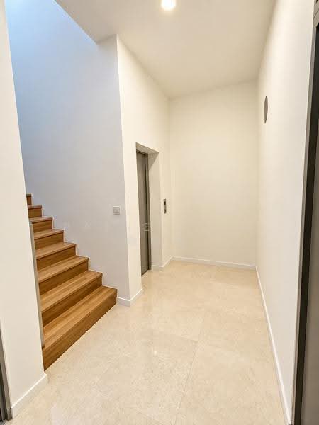 Skies Miltonia, 3 Miltonia Close, Sembawang / Yishun, 5 Bedrooms, 4,672 sqft, Condominium For Sale, by Rayne Chua 蔡美慧, 500281038 - Entrance - PropertyGuru.com.sg