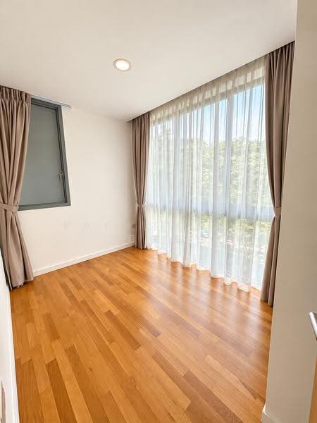 Skies Miltonia, 3 Miltonia Close, Sembawang / Yishun, 5 Bedrooms, 4,672 sqft, Condominium For Sale, by Rayne Chua 蔡美慧, 500281038 - Bedroom - PropertyGuru.com.sg