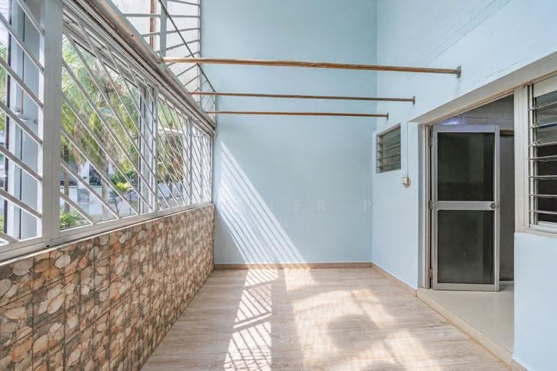 138 Petir Road, 138 Petir Road, Dairy Farm / Bukit Panjang / Choa Chu Kang, 4 Bedrooms, 1,561 sqft, HDB Flat For Sale, by Gina Tow, 500281040 - Balcony - PropertyGuru.com.sg