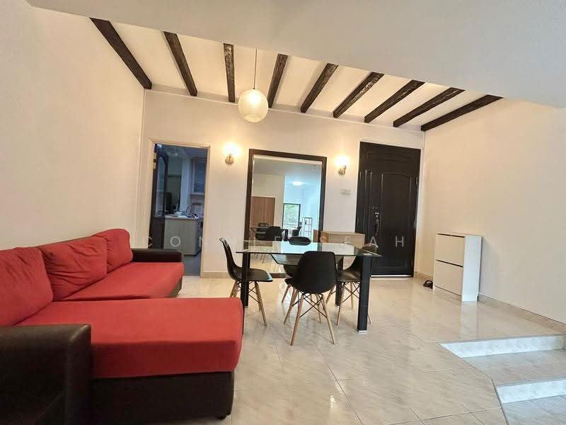 Teresa Ville, 1001 Lower Delta Road, Harbourfront / Telok Blangah, Room Rental, 180 sqft, Condominium For Rent, by Connie Seah, 500281042 - Living Room - PropertyGuru.com.sg