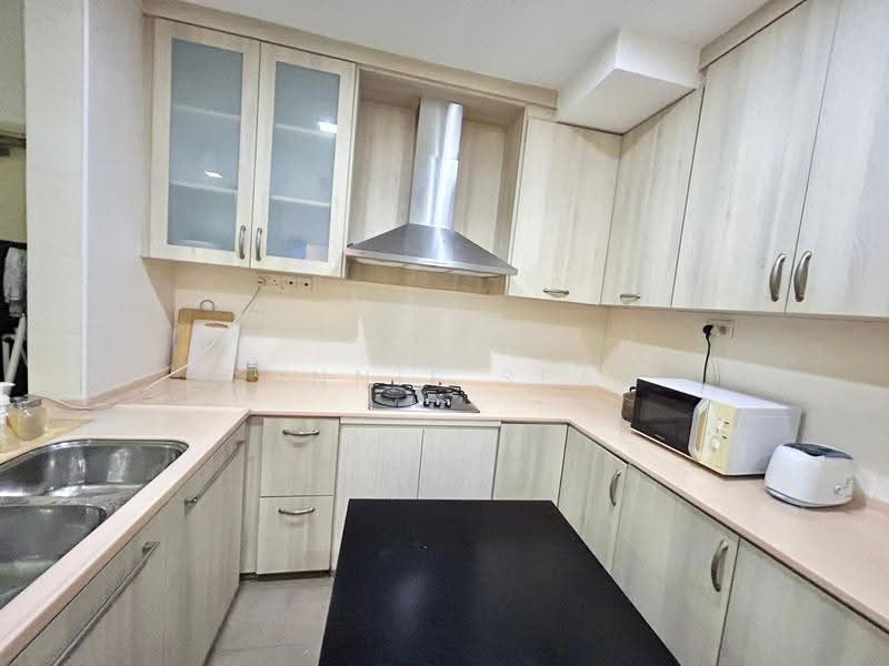 Teresa Ville, 1001 Lower Delta Road, Harbourfront / Telok Blangah, Room Rental, 180 sqft, Condominium For Rent, by Connie Seah, 500281042 - Kitchen - PropertyGuru.com.sg